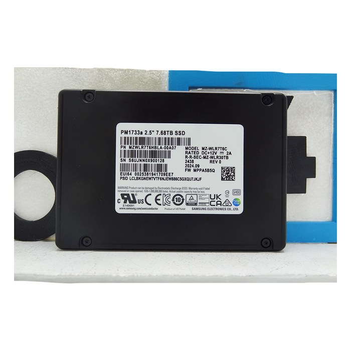 SSD 7.68TB Samsung PM1733a, NVMe U.2 PCIe 4.0 x4 (DWPD 1) (14016 TBW) (MZWLR7T6HBLA-00A07)